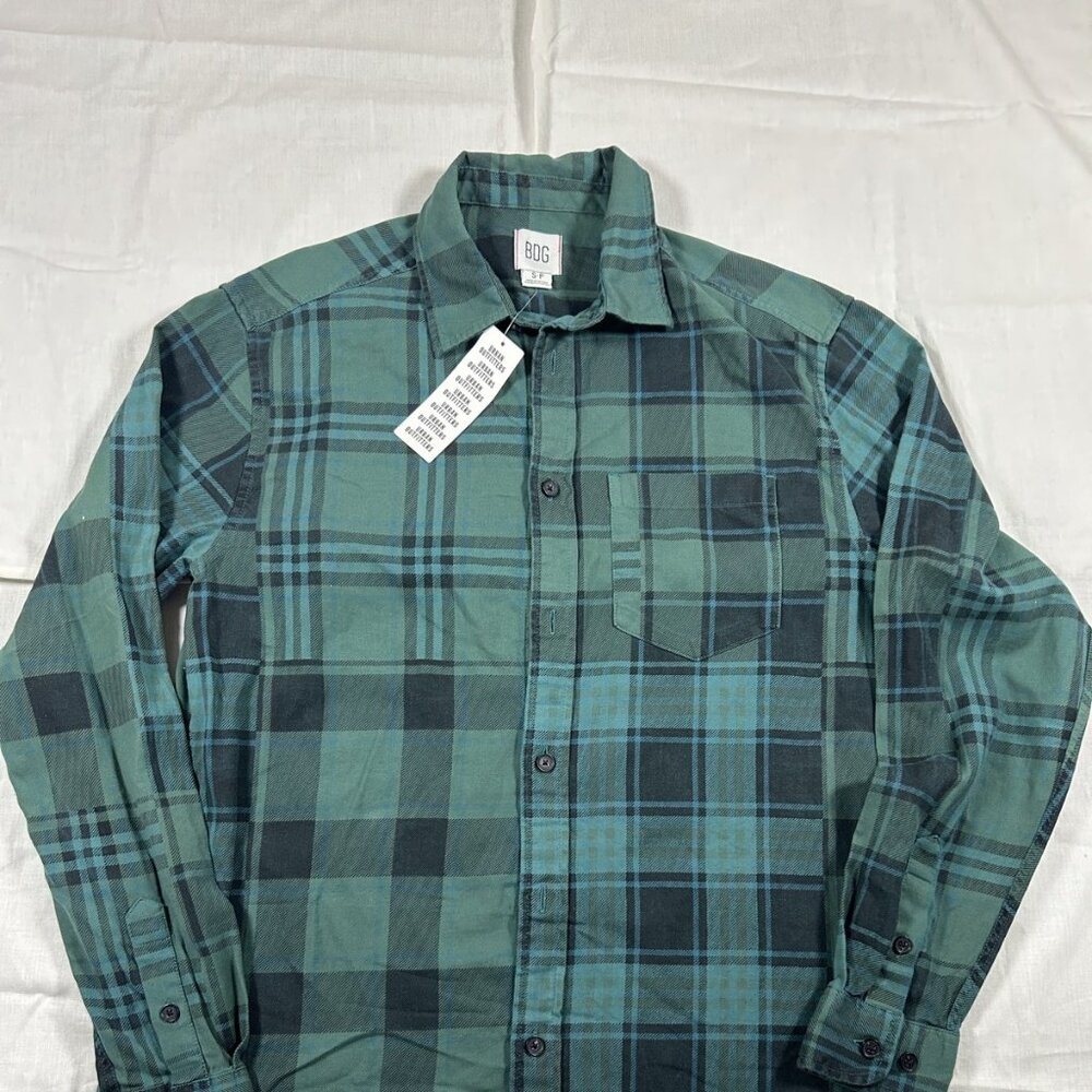 Urban Outfitters New BDG green Plaid Flannel Shirt Small NWT - Picture 1 of 7